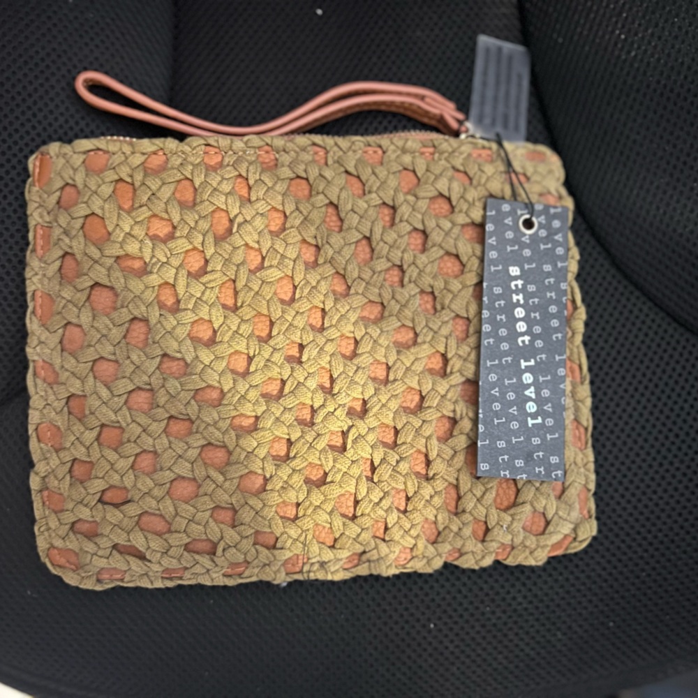 Street Level Woven Key & Card Holder in Brown and Tan